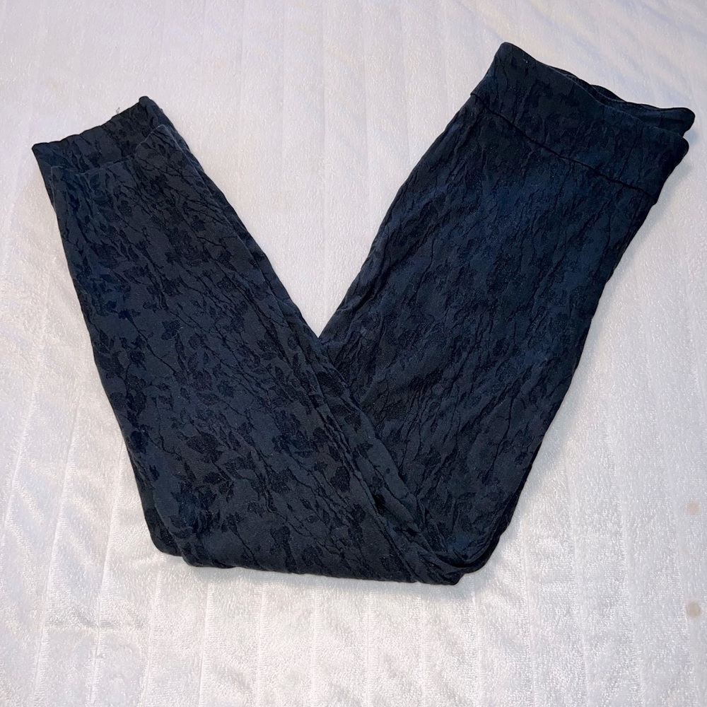 WOMEN'S Van Heusen Pants size 10Short